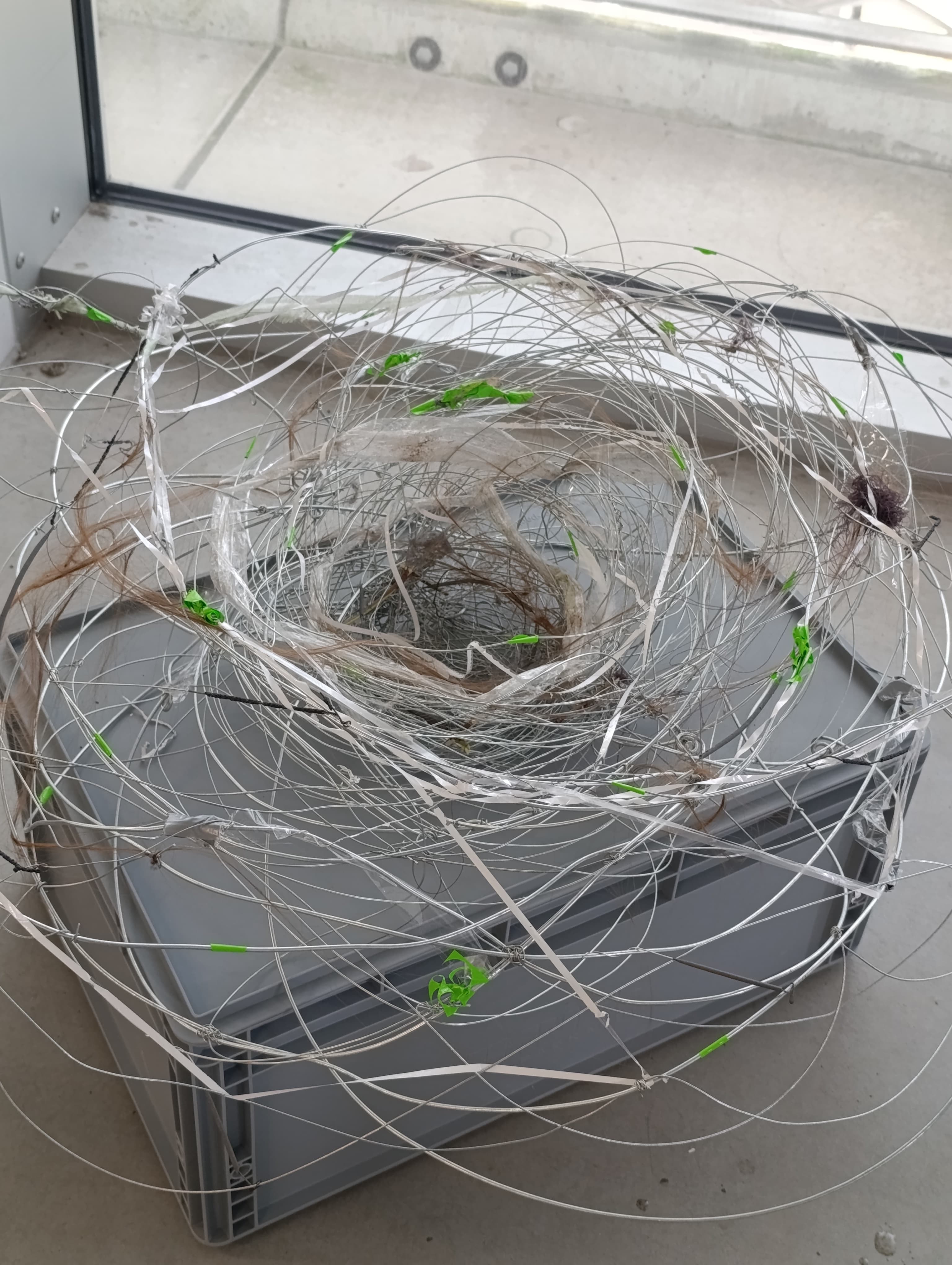 artificial wire nest